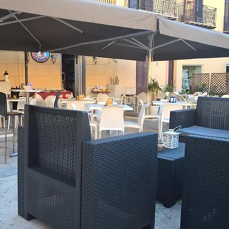 Dimora In Piazza 84 * Balestrate