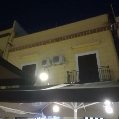 Dimora In Piazza 84 Hébergement de vacances *
